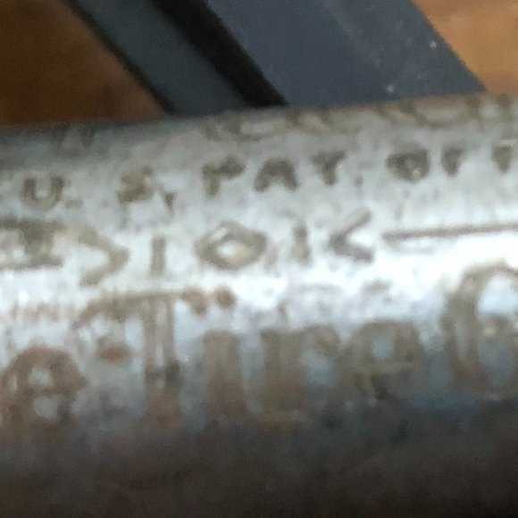 ANTIQUE TIRE GAUGE  SHRADER & SON SERVICE TIRE GAUGE - Picture 5 of 17